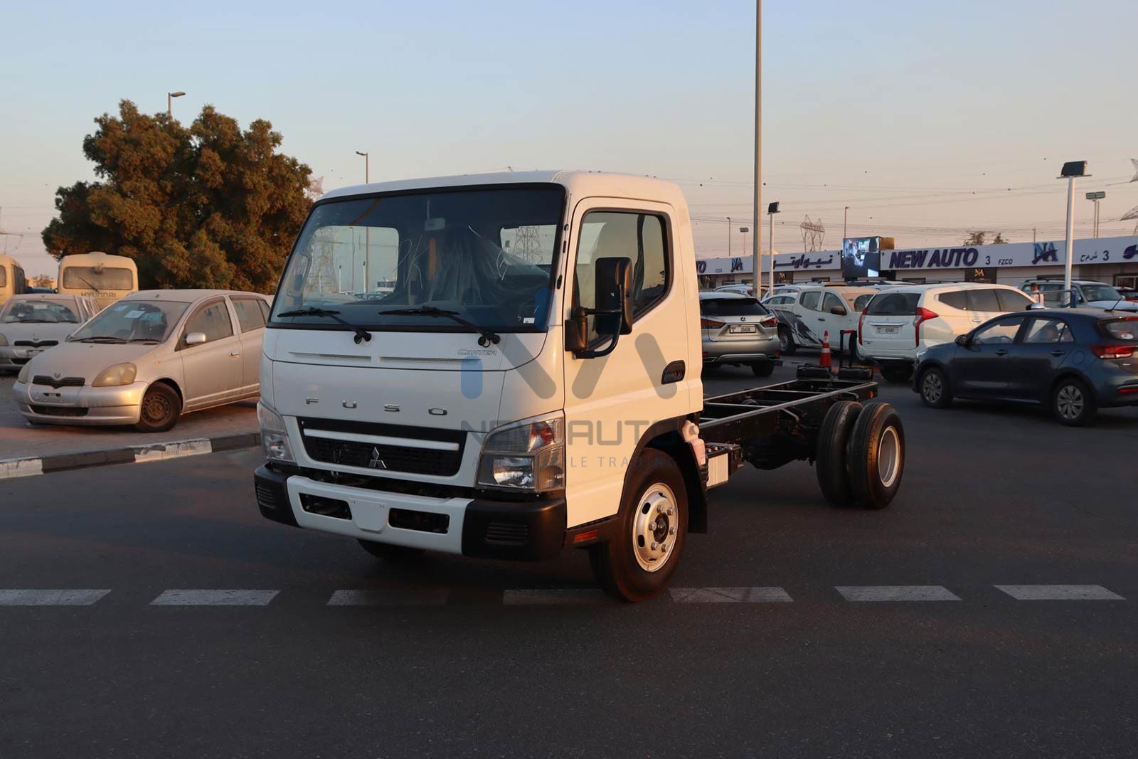 Mitsubishi Canter Chassis Truck 4.2L, 2022 (CANTERCHASSIS)