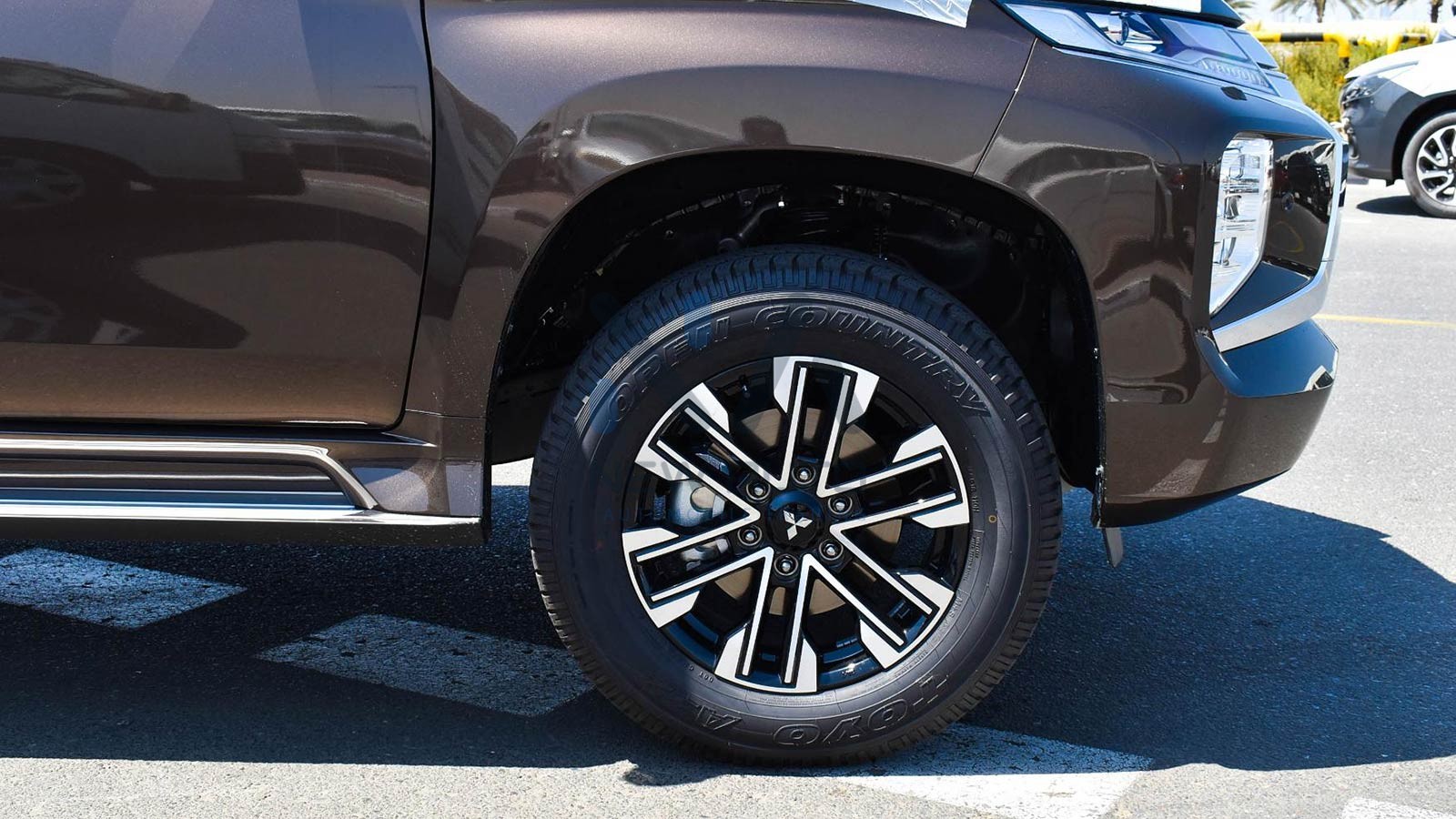 Montero Sport GLS 3.0L 6-Cylinder (MONTEROSPORTGLS4)
