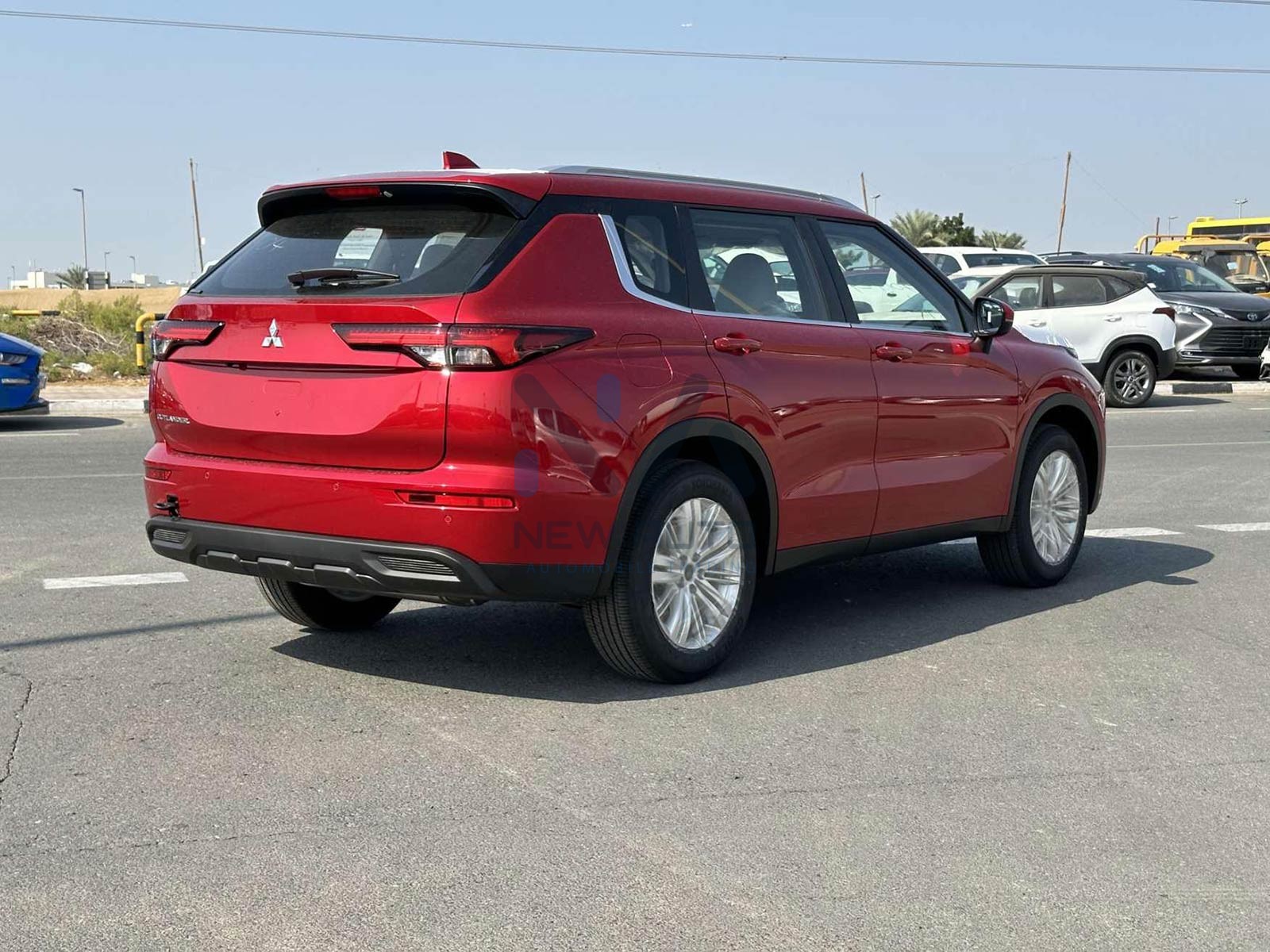 Mitsubishi Outlander Medium Line 2.5L, 2023 (OUTLANDERML1)