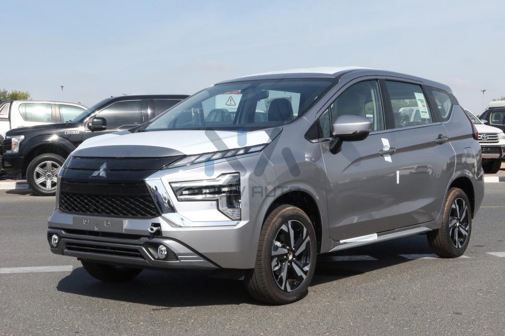 Mitsubishi Xpander High Line XPANDERHIGHLINE Silver Black 2023 03 1024x683