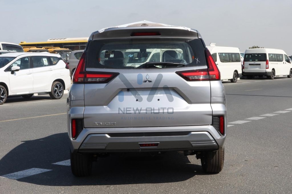 Mitsubishi Xpander High Line XPANDERHIGHLINE Silver Black 2023 05 1024x683