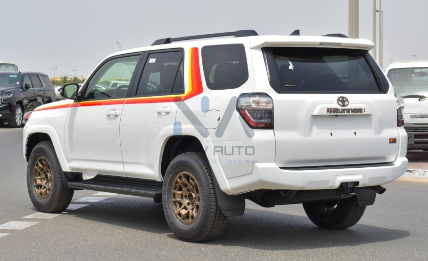 Toyota 4Runner 40th Anniversary 2023 (4RUNNER-40ANN)