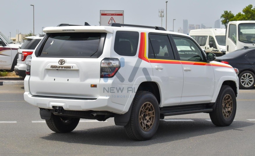 Toyota 4Runner 40th Anniversary 2023 (4RUNNER-40ANN)