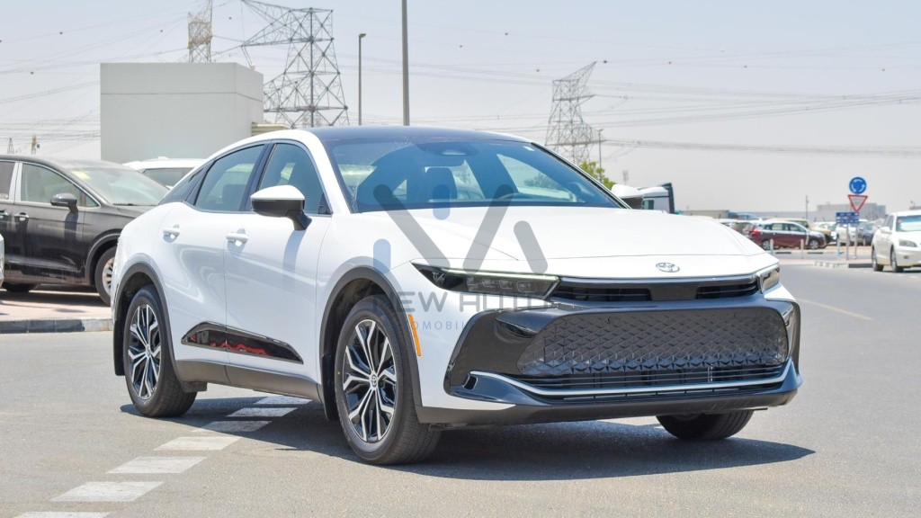 Toyota Crown Limited Hybrid 2023 vehicle at New Auto FZCO