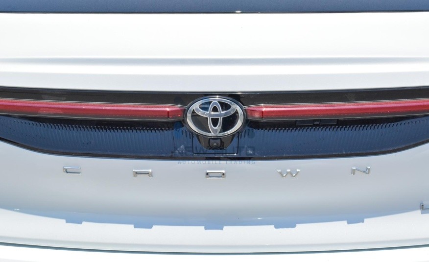 Toyota Crown Limited Hybrid 2023 (C25-XLEL)