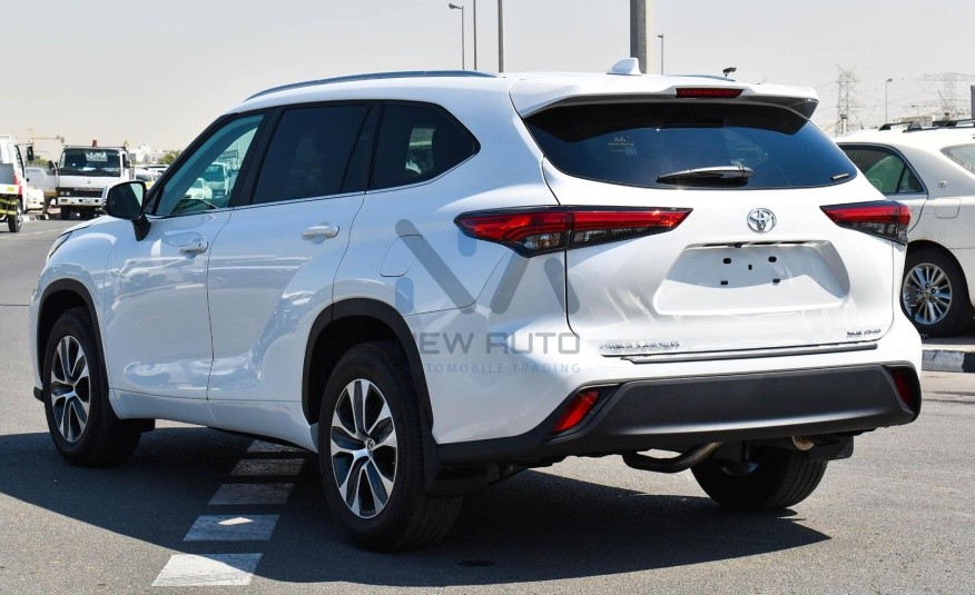 Toyota Highlander XLE 2023 (HL24-XLE)