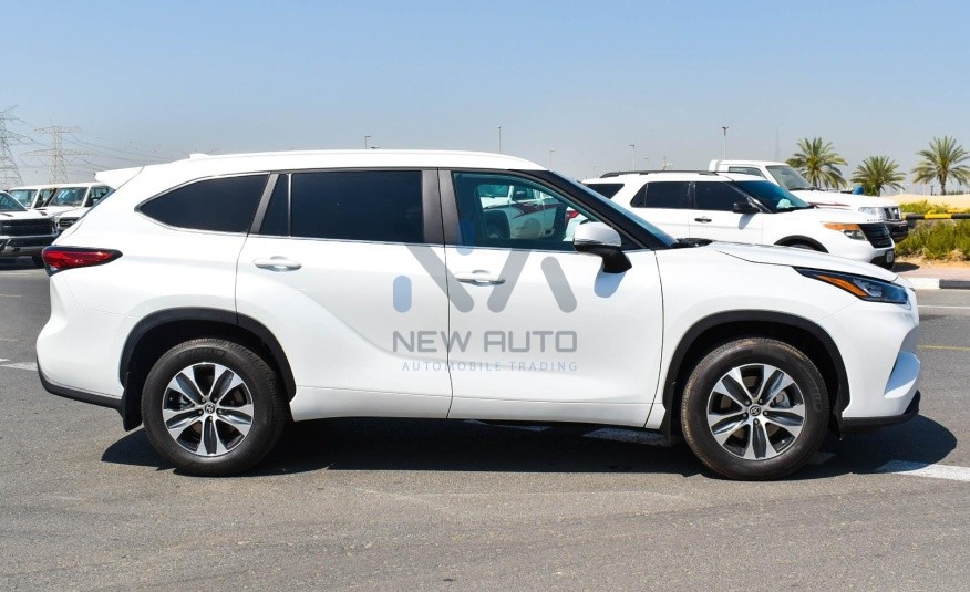 Toyota Highlander XLE 2023 (HL24-XLE)