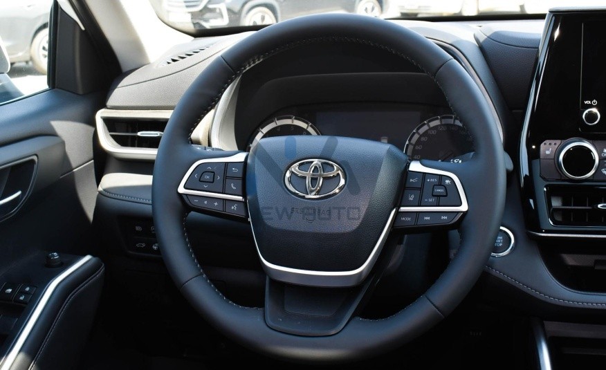 Toyota Highlander XLE 2023 (HL24-XLE)