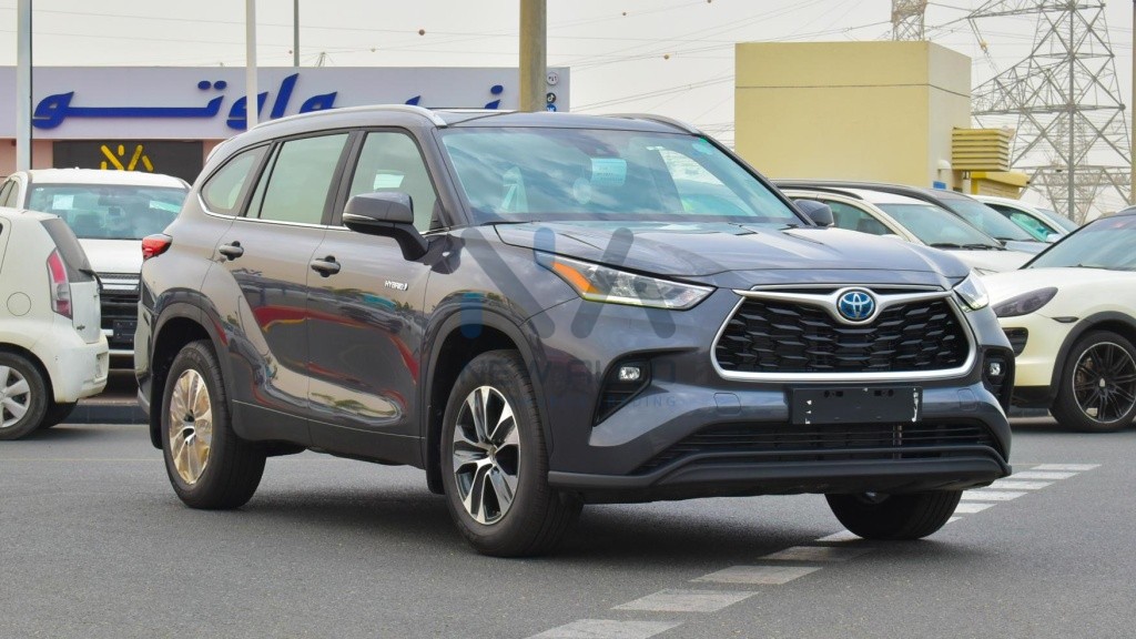 Toyota Highlander GLE Hybrid 2023 vehicle at New Auto FZCO