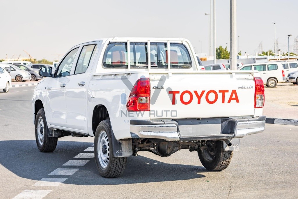 Hilux DLX E HLX27 DLXE White Red 2022 04 1024x683