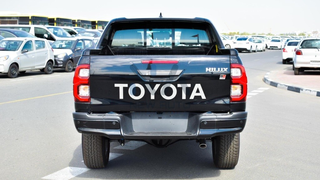 Hilux GR Sport HLX28 GRS Black Black 2023 05 1024x576