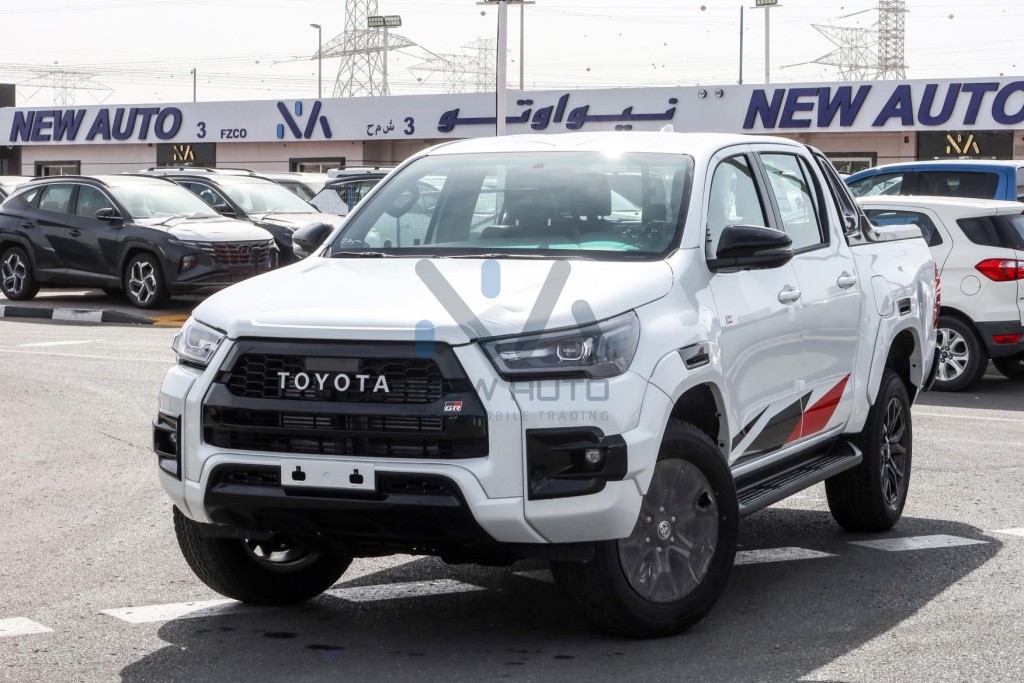 Hilux GR Sport HLX28 GRS White Black 2023 03 1024x683