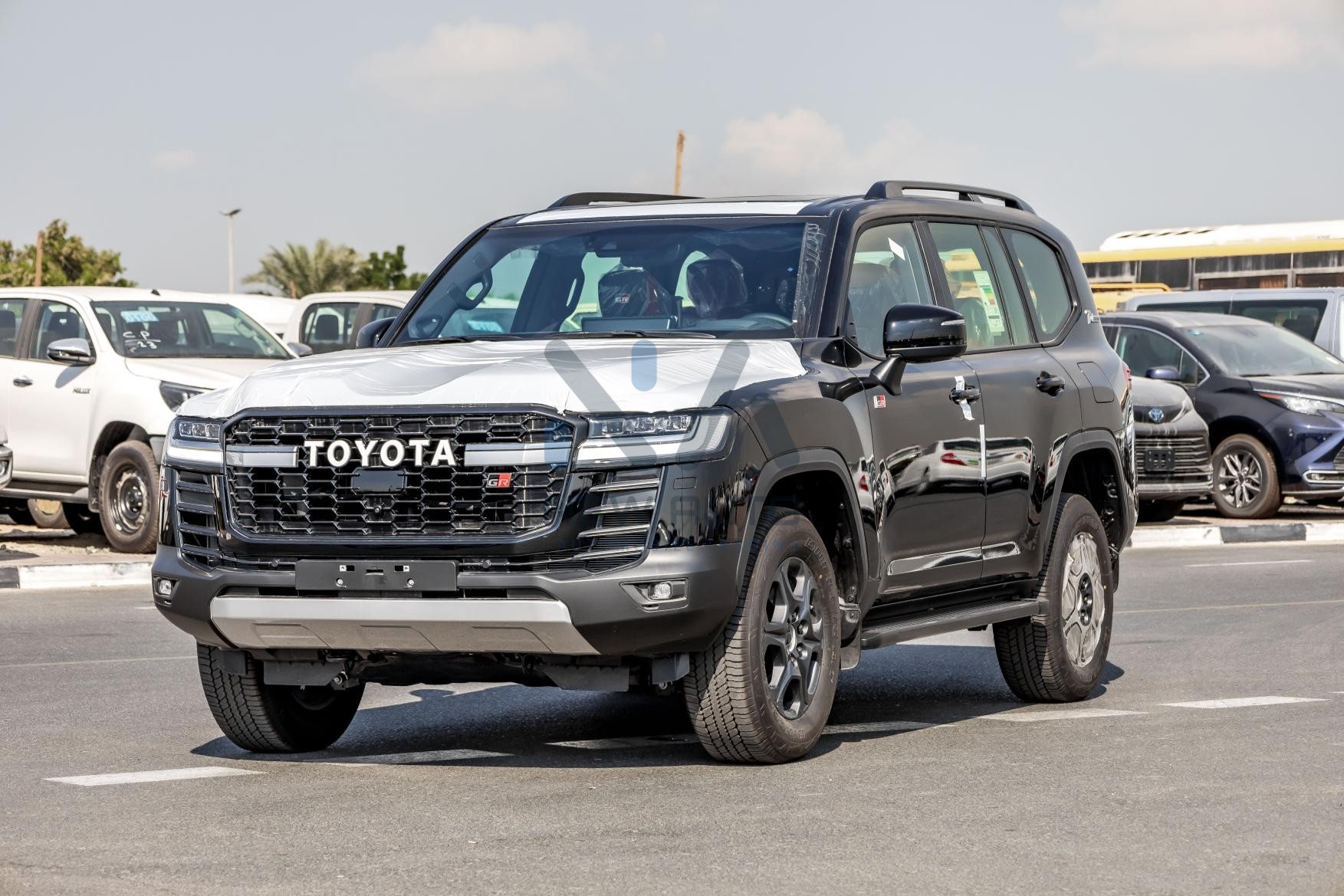 Toyota Land Cruiser 300 GR Sport 2022 (LC35-GRS)