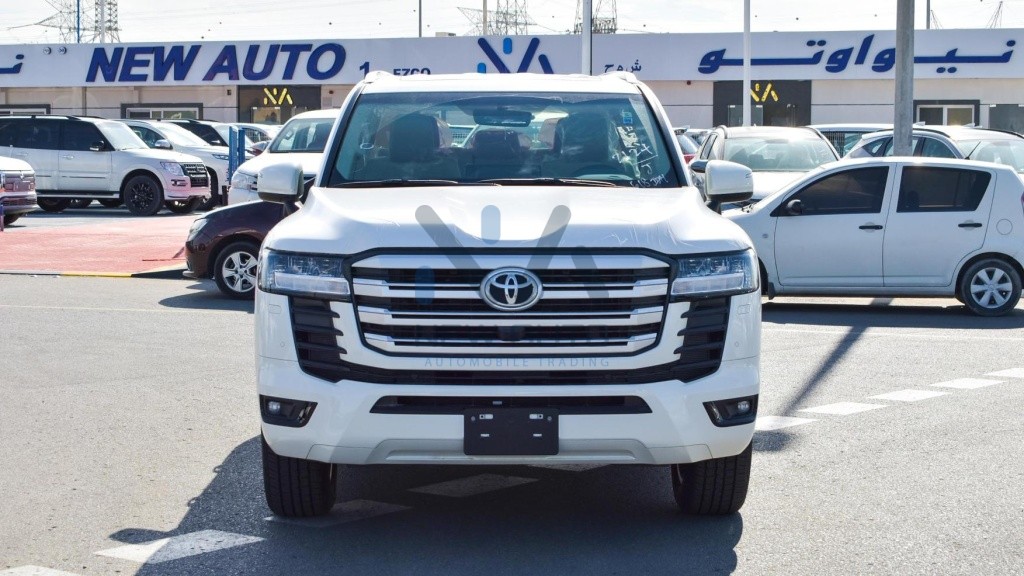 Land Cruiser 300 GXR 3 LC35 GXR3 White Black 2022 02 1024x576