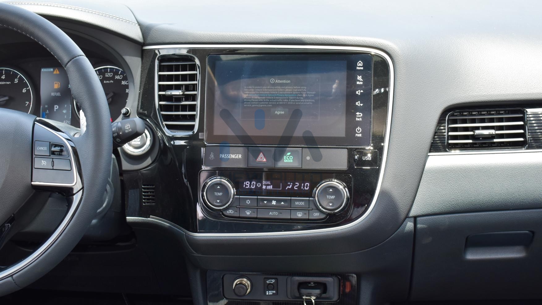 Mitsubishi Outlander Black Edition 2022 (O-BLACK-2.4-P-22-1)