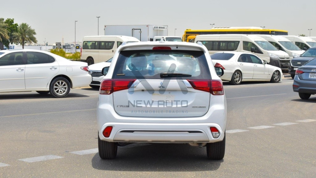 Mitsubishi Outlander Enjoy OUTLANDERENJOY White Black 2022 05 1024x576