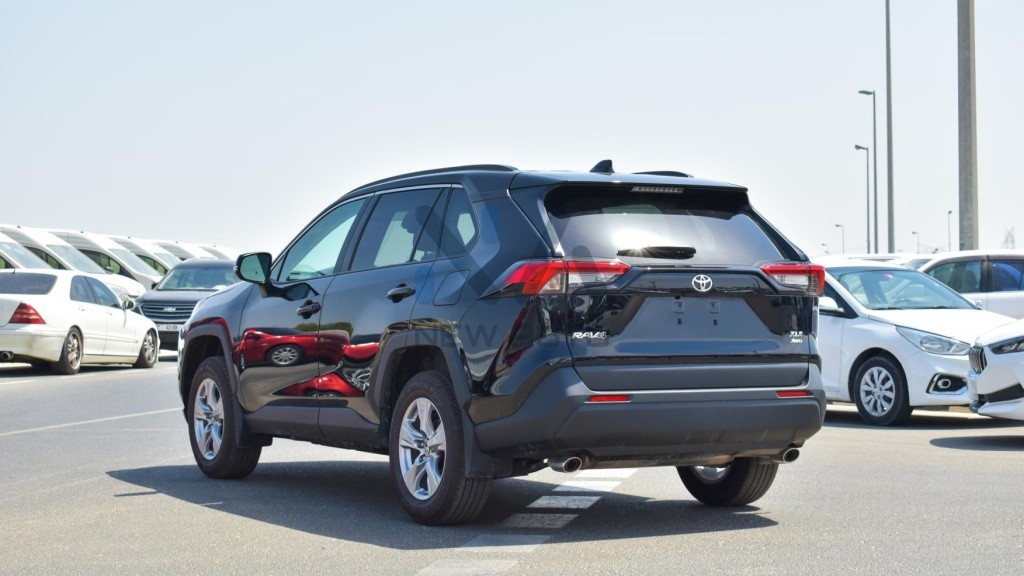RAV4 XLE RAV4 XLE Black Black 2023 04 1024x576