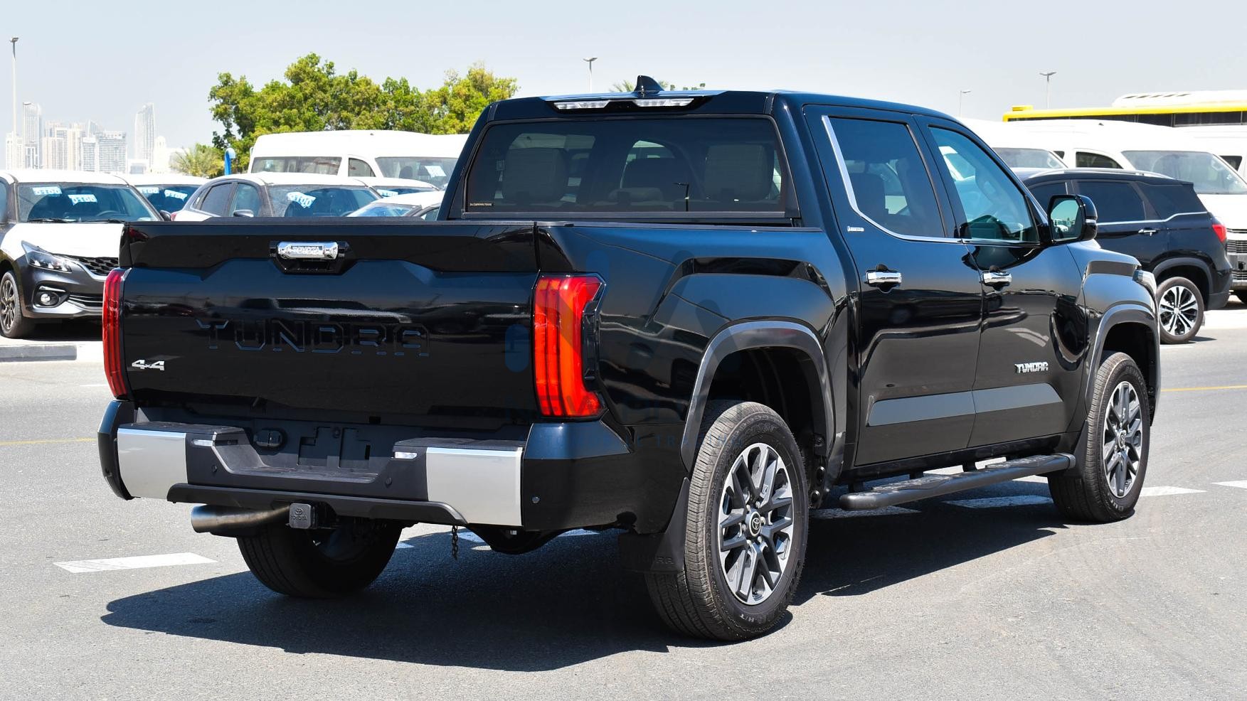 Toyota Tundra Limited Hybrid 2023 (TUN35-LTDH)