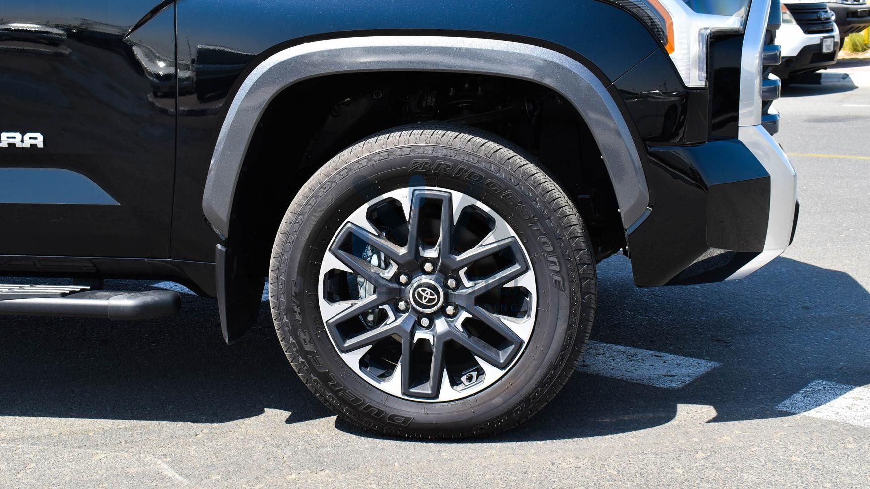 Toyota Tundra Limited Hybrid 2023 (TUN35-LTDH)