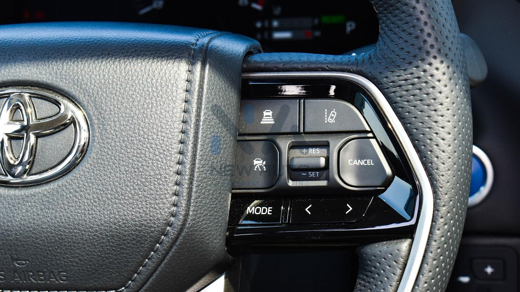 Toyota Tundra Limited Hybrid 2023 (TUN35-LTDH)