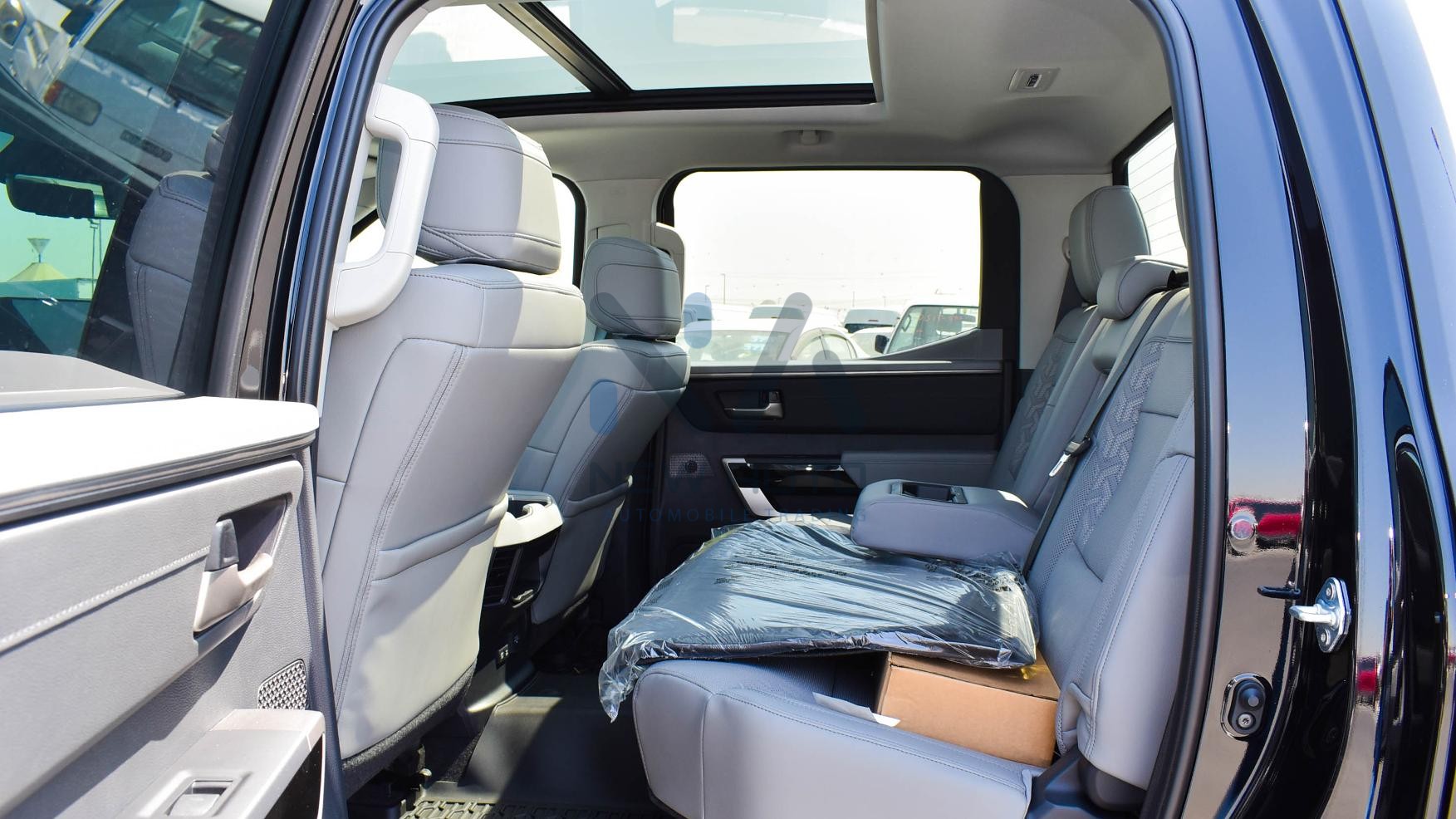 Toyota Tundra Limited Hybrid 2023 (TUN35-LTDH)