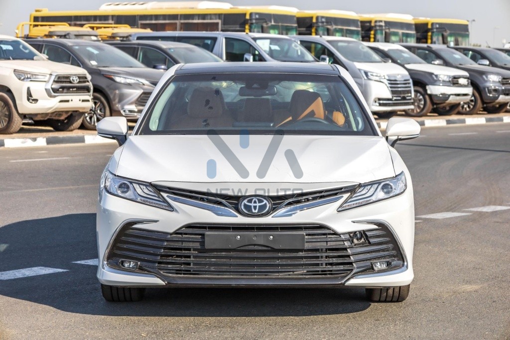 Camry Anniversary Z CAM35 Z White Brown 2023 02 1024x683
