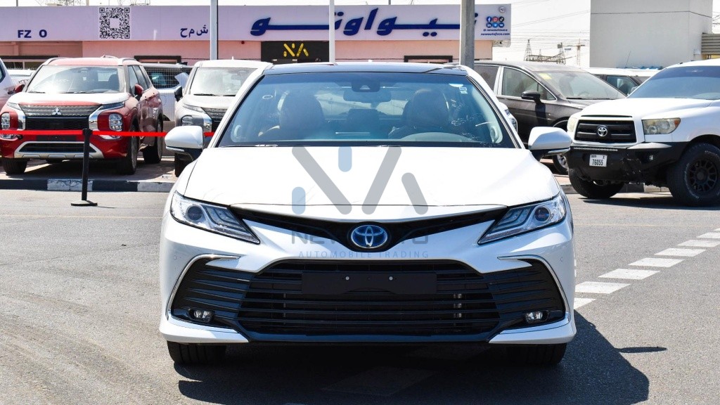 Camry Anniversary Z CAM35 Z White Tan 2023 02 1024x576