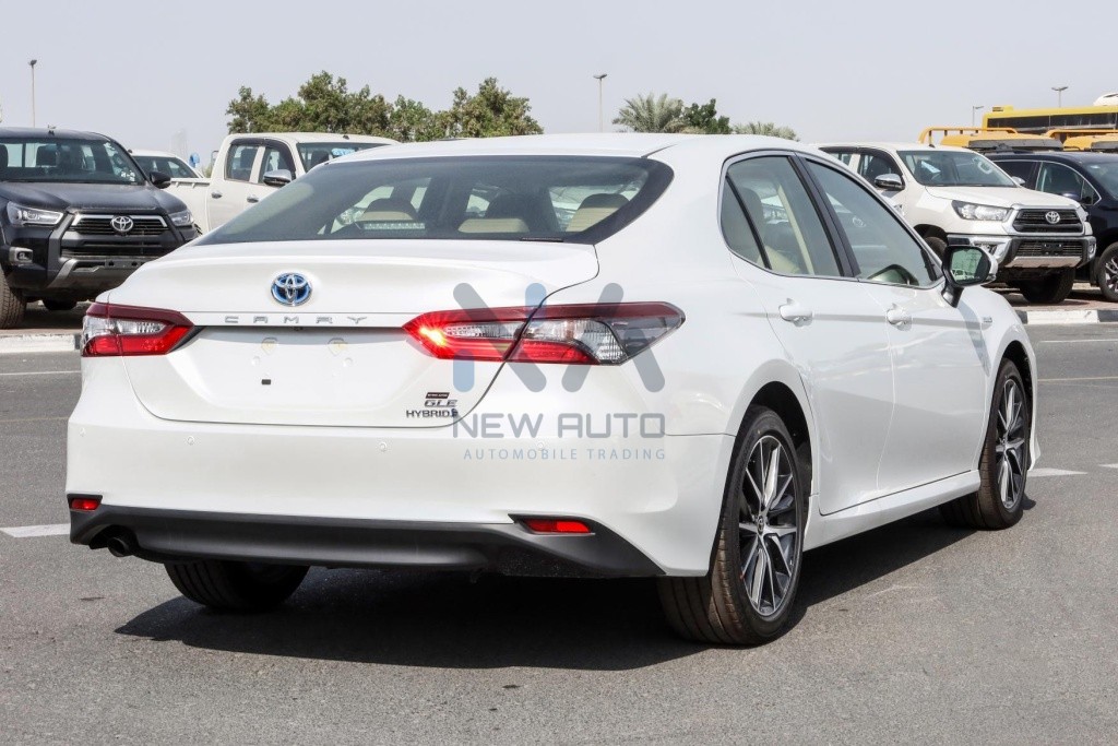 Camry GLE Hybrid CAM25 GLEH White Beige 2023 04 1024x683