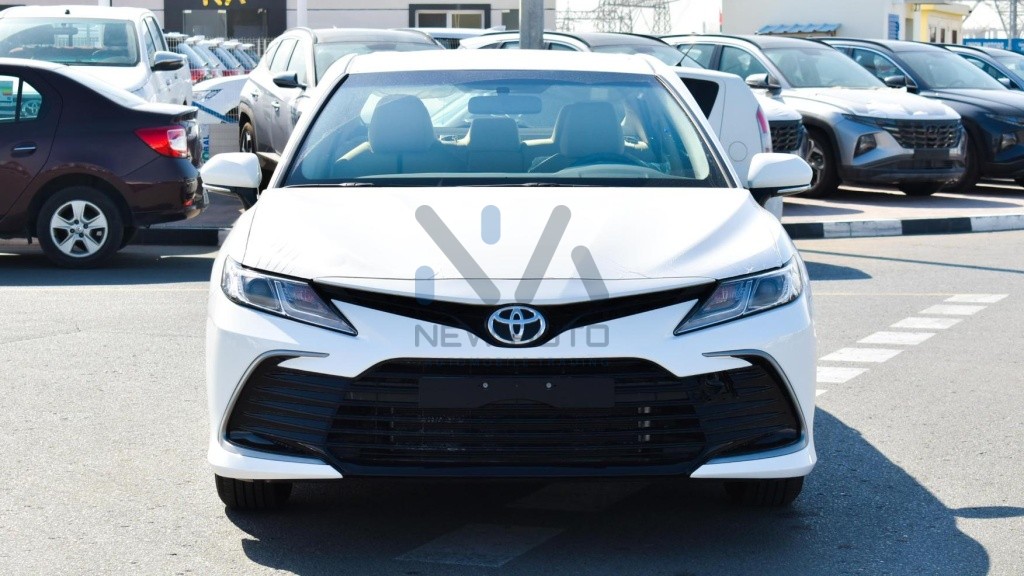 Camry LE E CAM25 LEE White Beige 2023 02 1024x576