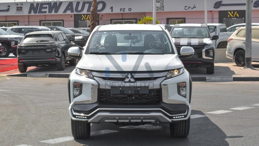 L200 Adventure L200Adventure White Grey 2023 02 1024x576