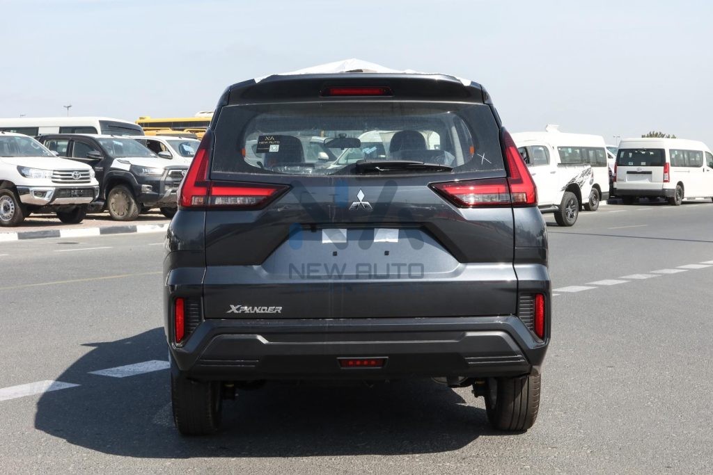 Mitsubishi Xpander Med Line XPANDERMIDLINE Grey Black 2023 05 1024x683