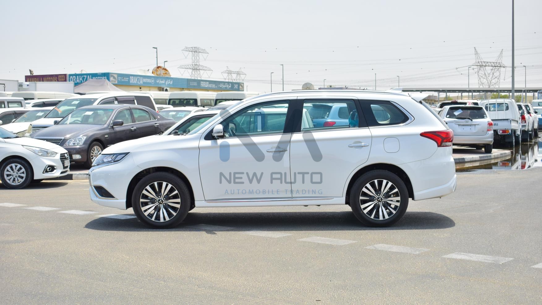 Mitsubishi Outlander Premium 2022 (O-PREM-2.4-P-22-1‎)