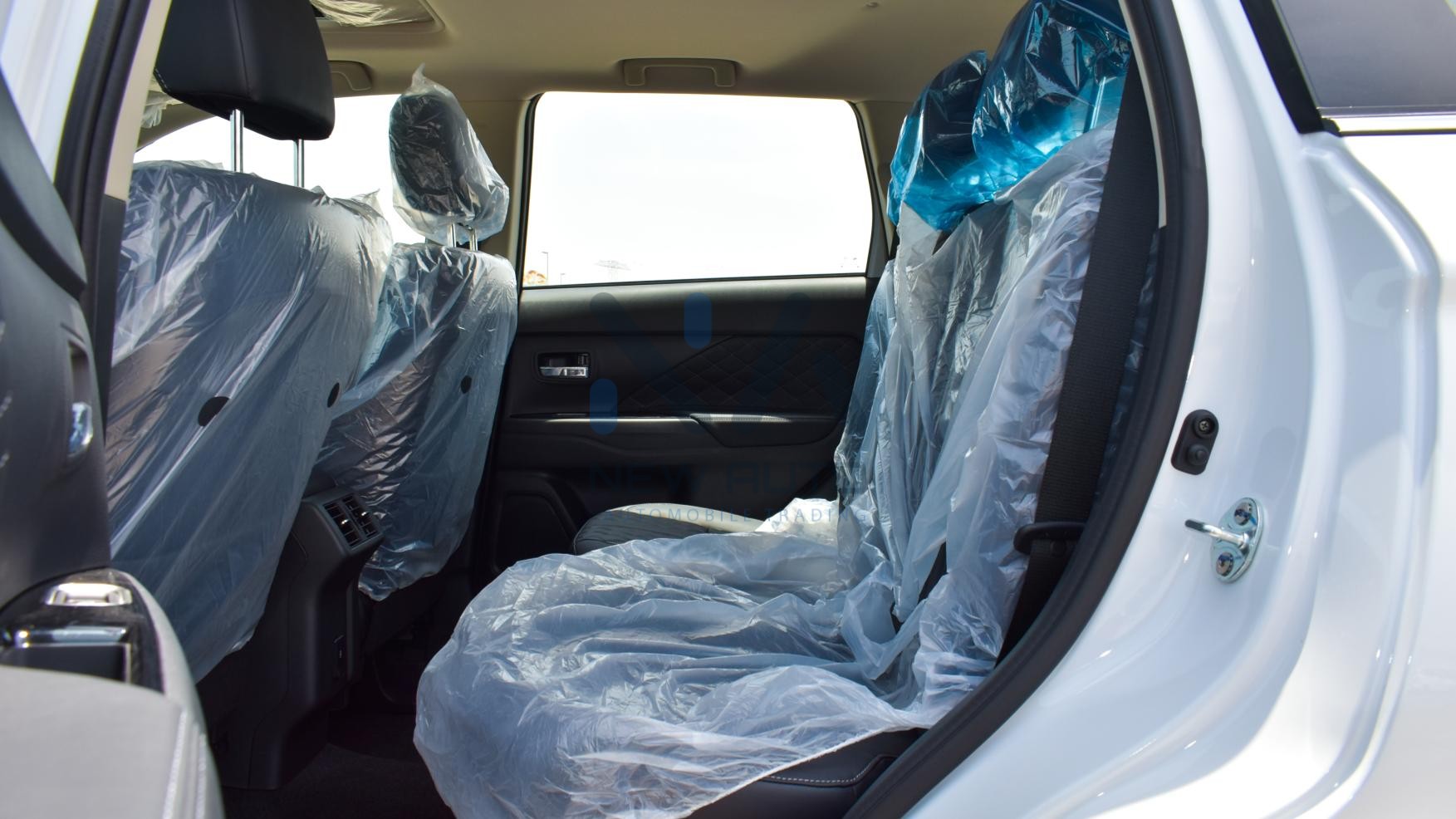 Mitsubishi Outlander Premium 2022 (O-PREM-2.4-P-22-1‎)