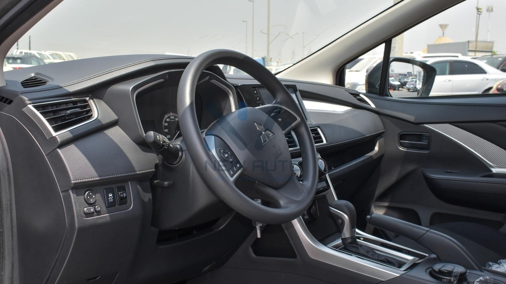 Mitsubishi Xpander Medium Line 2024 (N-XP-ML-1.5-P-24)