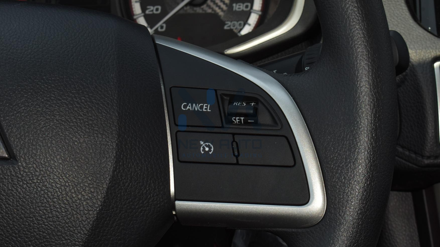 Mitsubishi Xpander Medium Line 2024 (N-XP-ML-1.5-P-24)