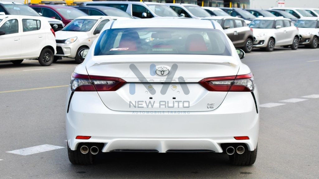 Camry SE Sport CAM35 SES White Red 2023 05 1024x576