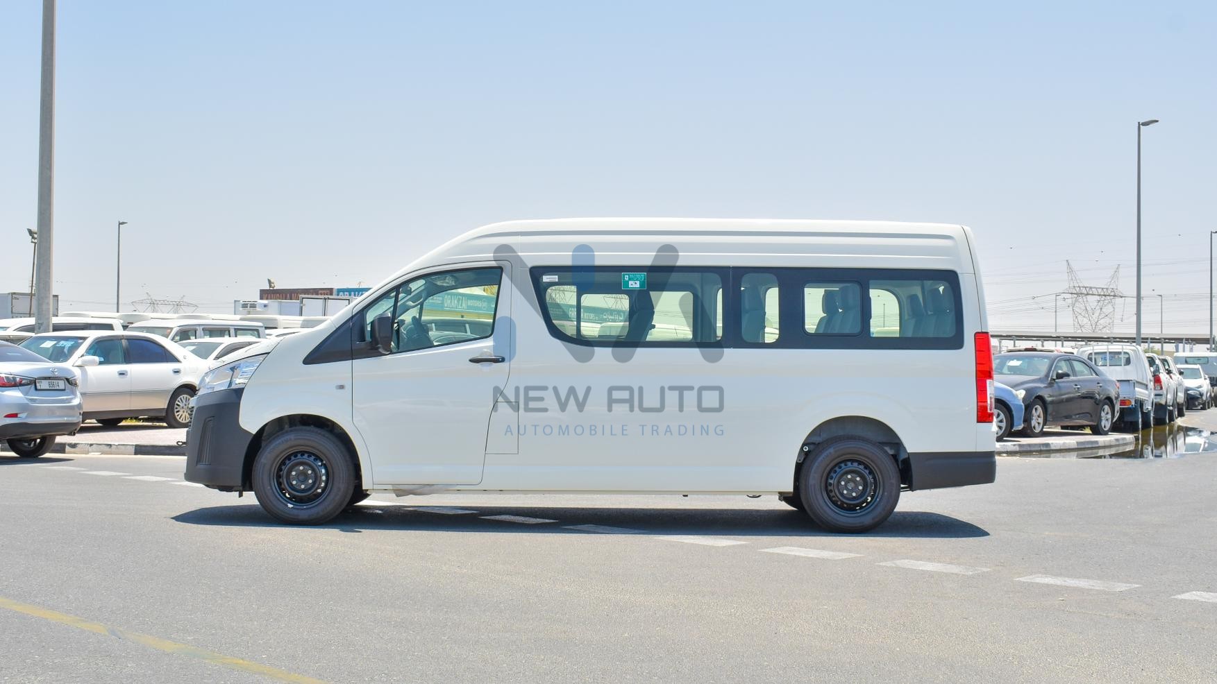 Toyota Hiace DX 2023 (HAC35-DX)