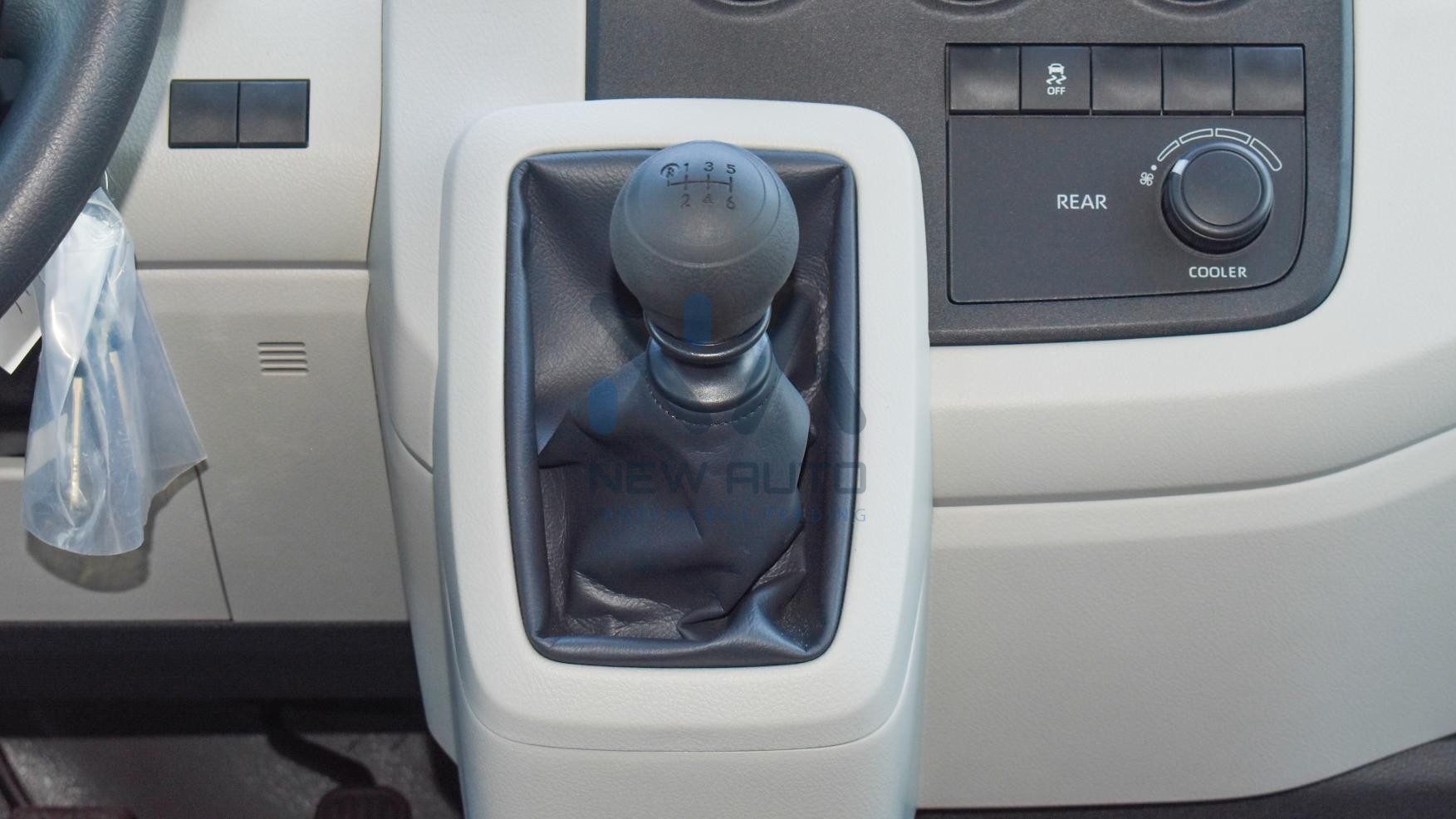 Toyota Hiace DX 2023 (HAC35-DX)