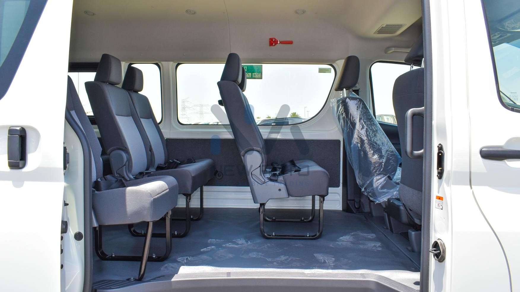 Toyota Hiace DX 2023 (HAC35-DX)