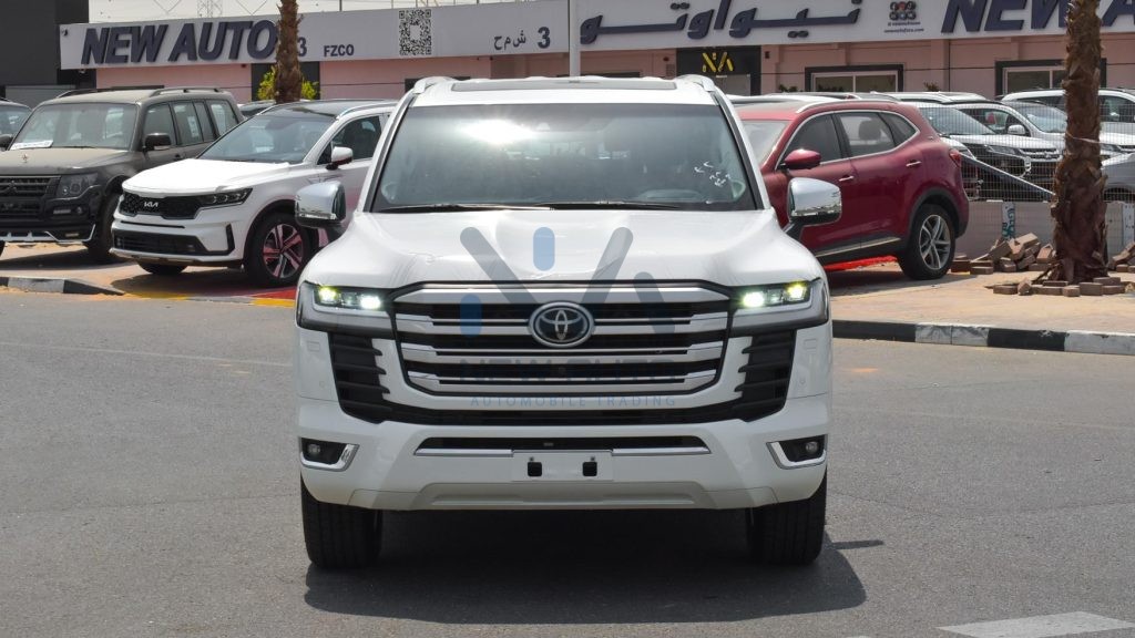 Land Cruiser 300 VXR N LC33 D 23 VXRD 1 White Beige 2023 02 1024x576
