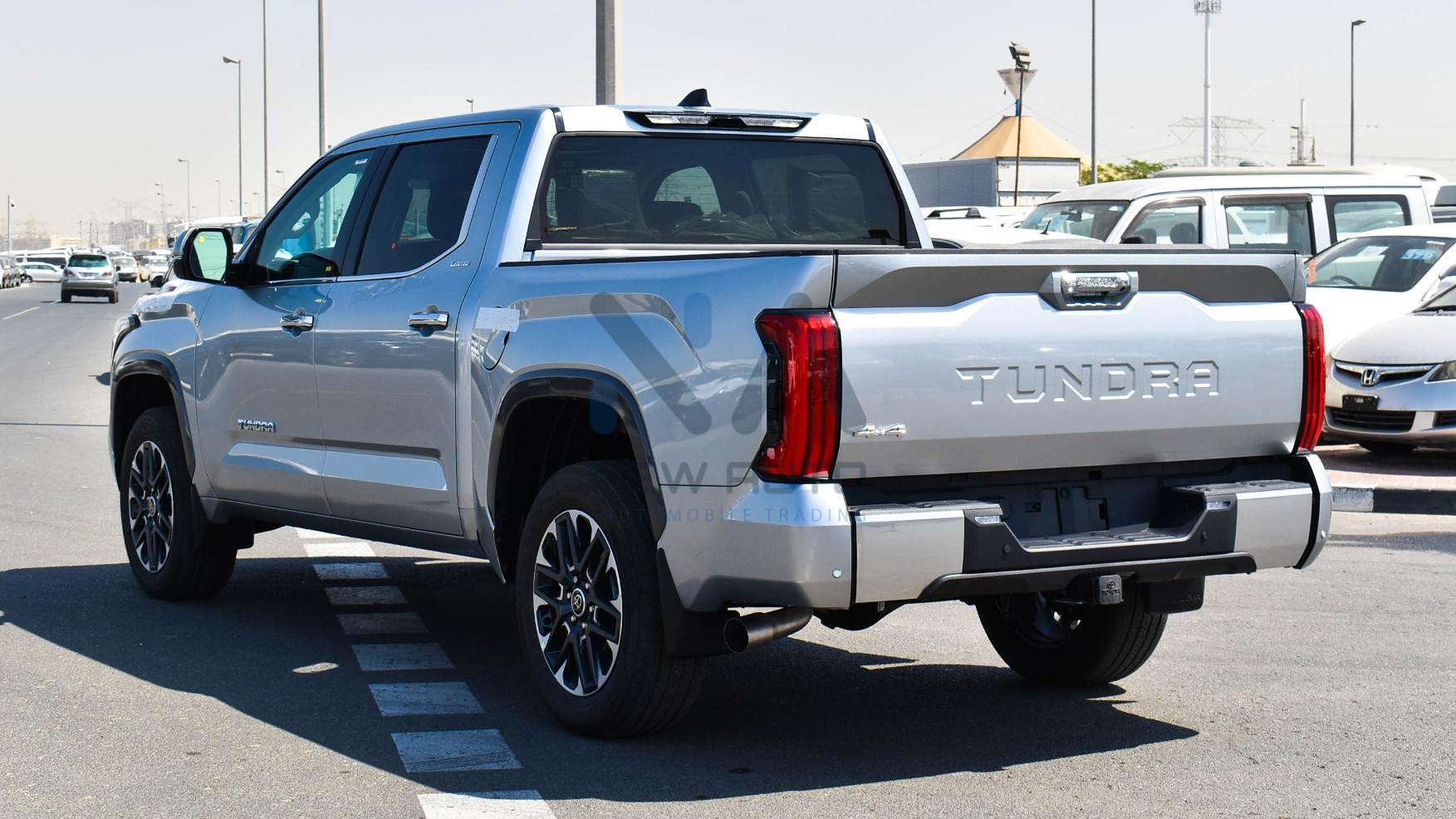 Toyota Tundra Limited Hybrid 2023 (TUN35-LTDH)