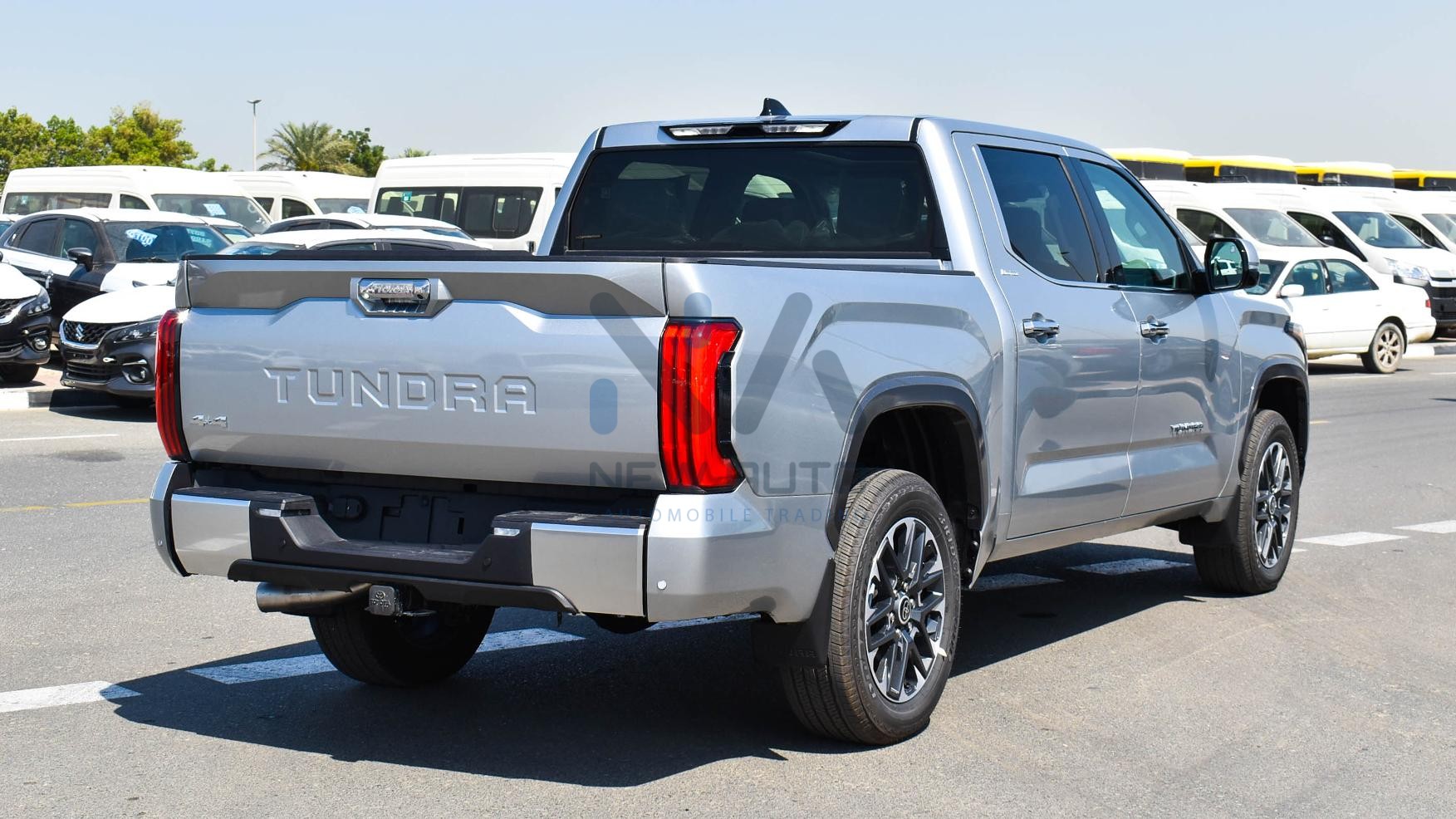 Toyota Tundra Limited Hybrid 2023 (TUN35-LTDH)