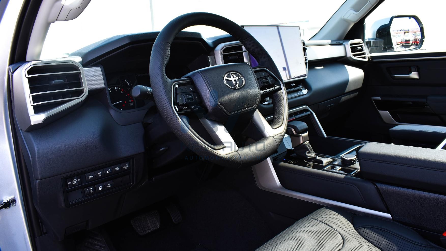 Toyota Tundra Limited Hybrid 2023 (TUN35-LTDH)