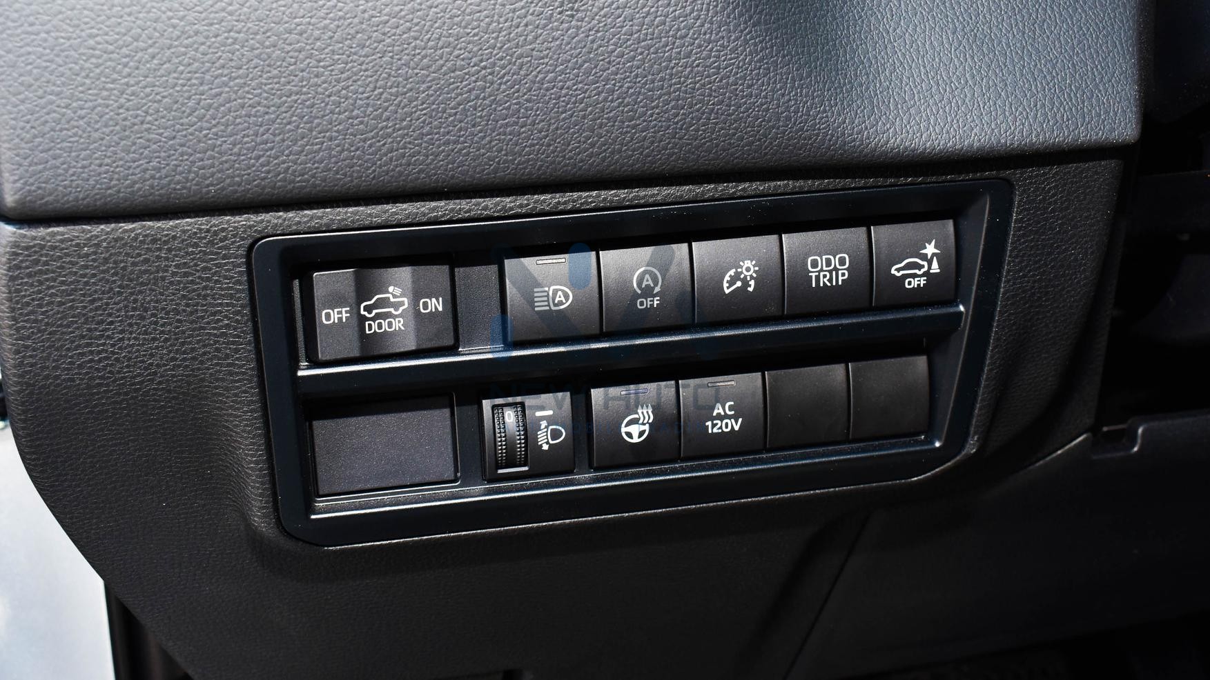 Toyota Tundra Limited Hybrid 2023 (TUN35-LTDH)