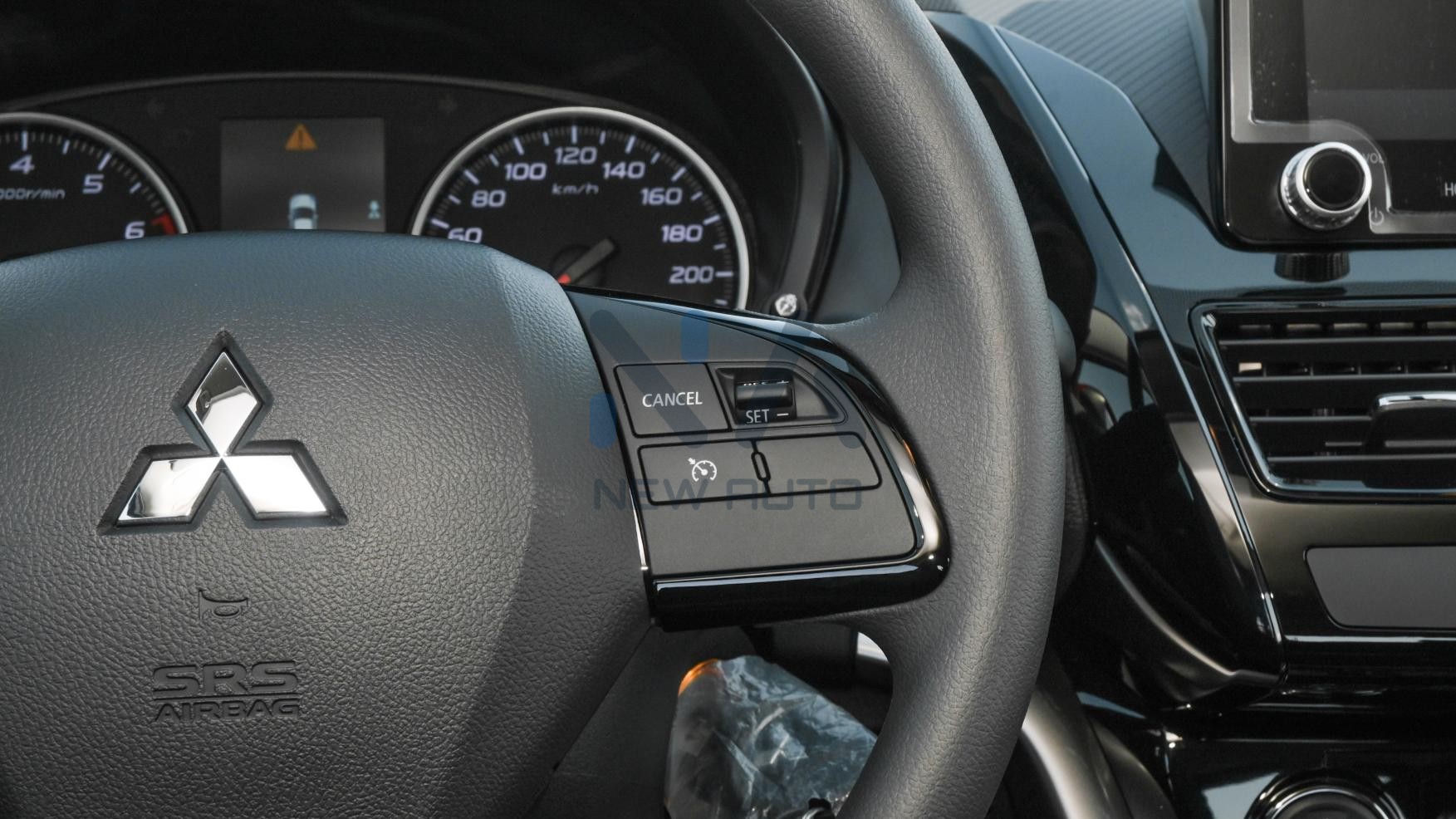 Mitsubishi Eclipse Cross GLX 2024 (ECLIPSECROSS-GLX-HL)
