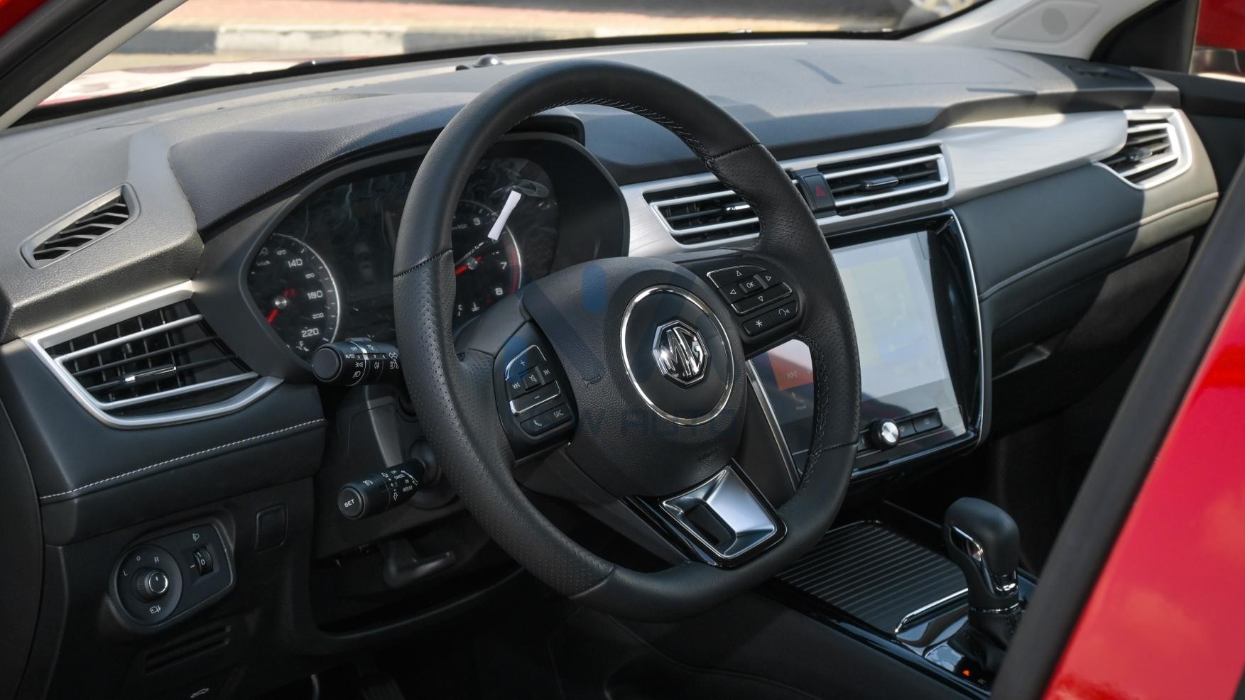 MG MG5 Luxury 2024 (N-MG5-1.5-24-LUX)