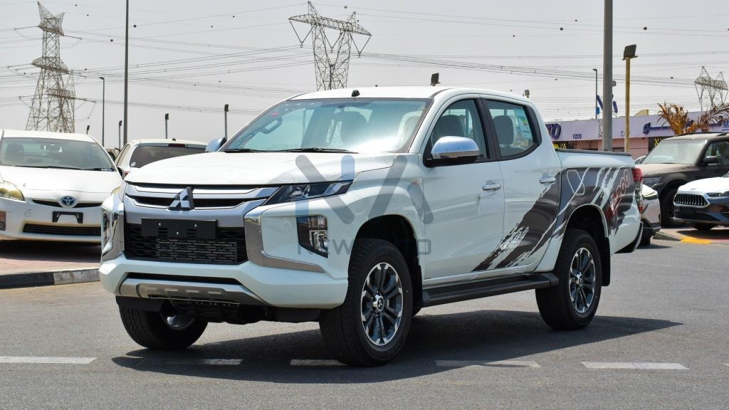 Mitsubishi L200 GLS 4WD White Black 2023 03 1024x576