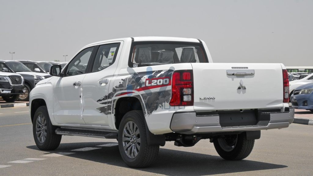 L200 Diesel White Black 2024 A12 04 1024x576