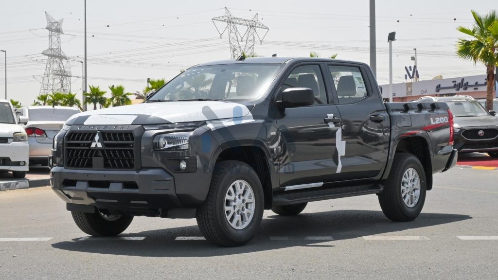 L200 Petrol 2024 Grey Black A08 03 1024x576