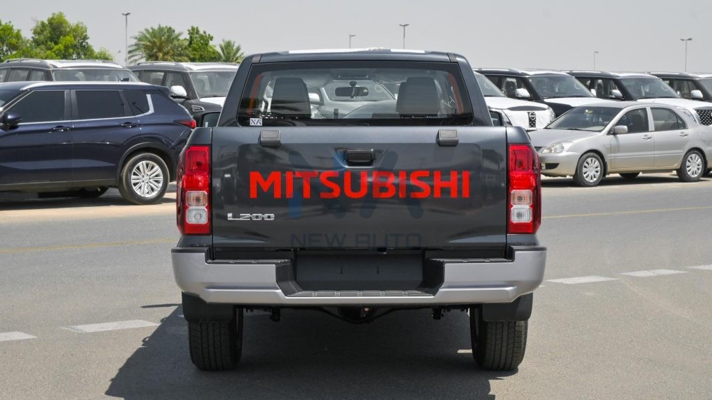 L200 Petrol 2024 Grey Black A08 05 1024x576